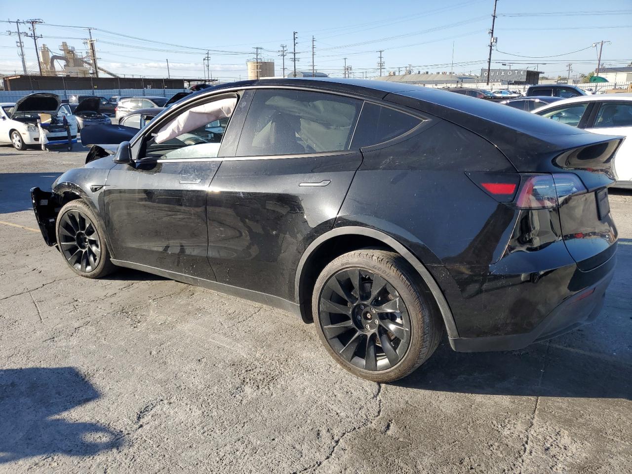 2023 Tesla Model Y VIN: 7SAYGAEE2PF745999 Lot: 46903834