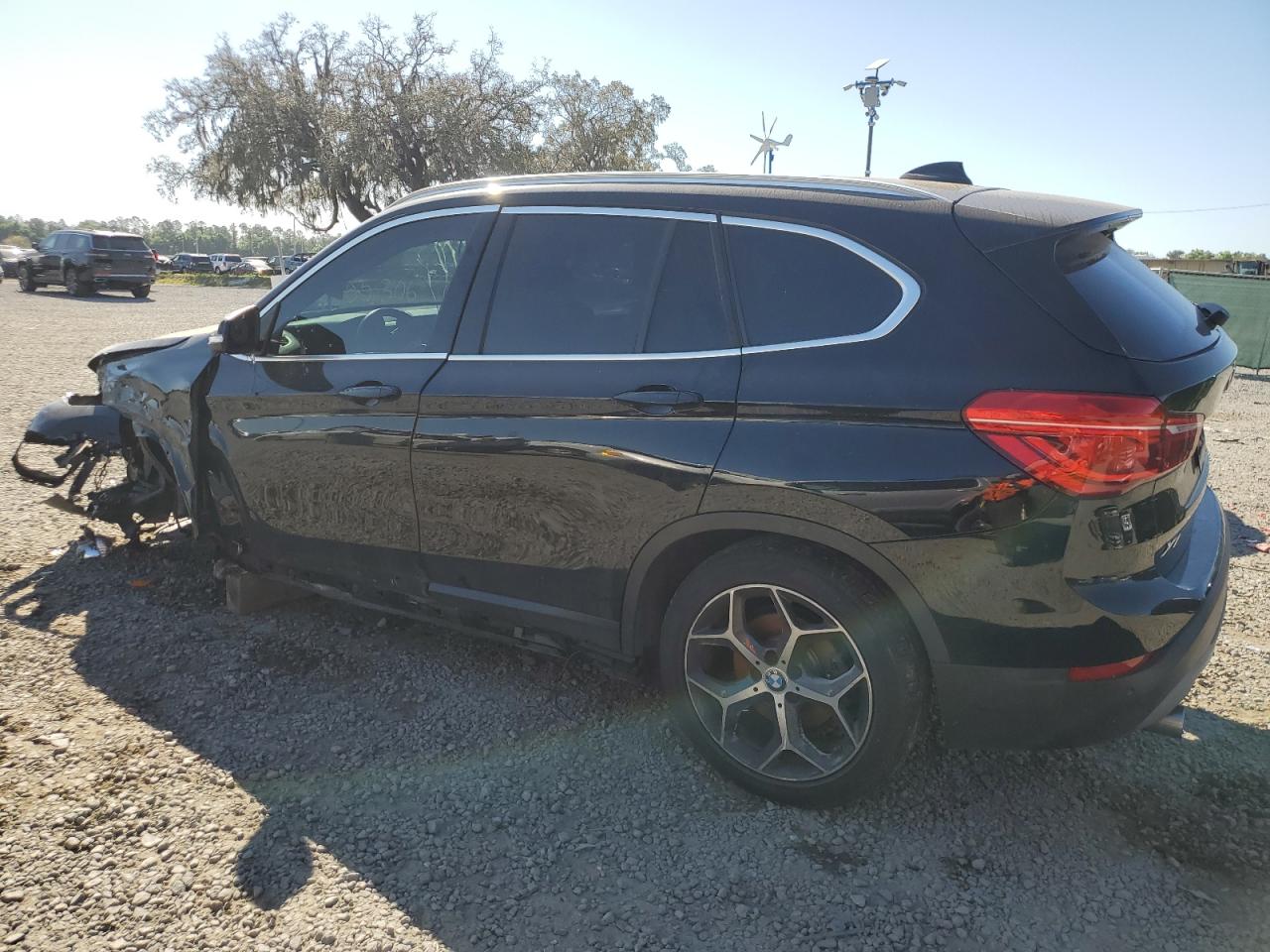 WBXHU7C38J3H43274 2018 BMW X1 Sdrive28I