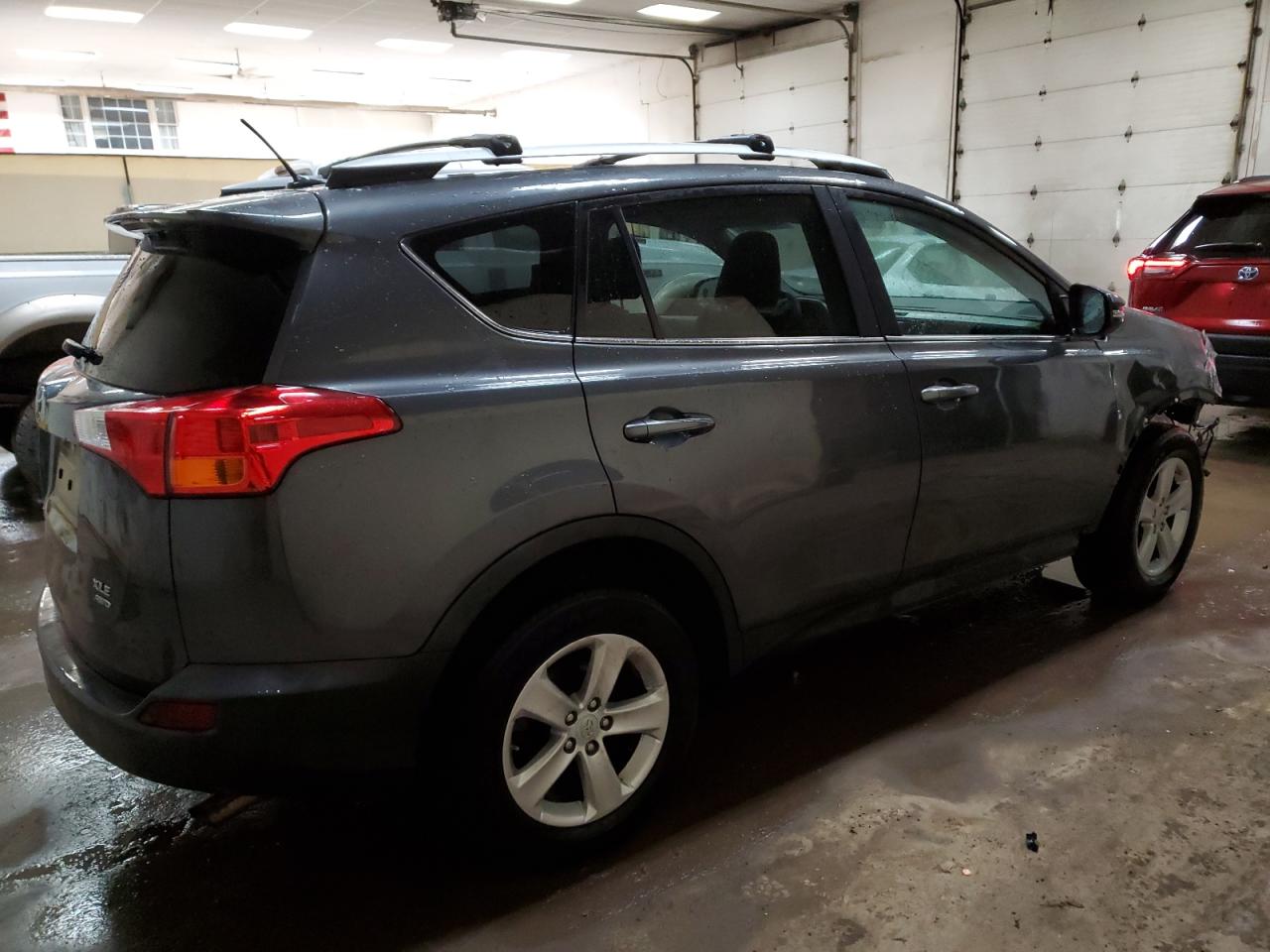 2013 Toyota Rav4 Xle VIN: 2T3RFREV3DW033896 Lot: 46957014