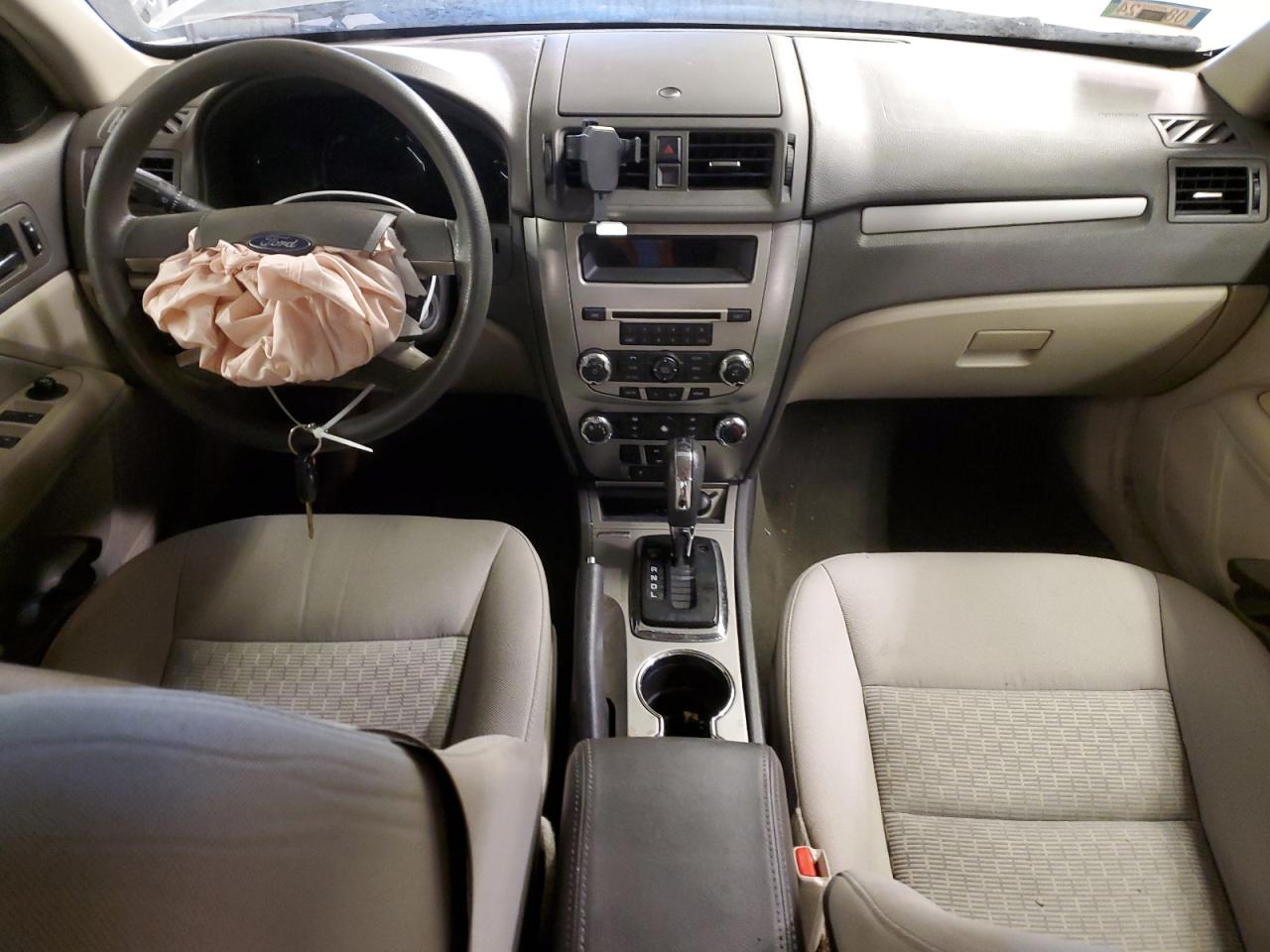 2010 Ford Fusion Se VIN: 3FAHP0HA0AR182561 Lot: 45275714