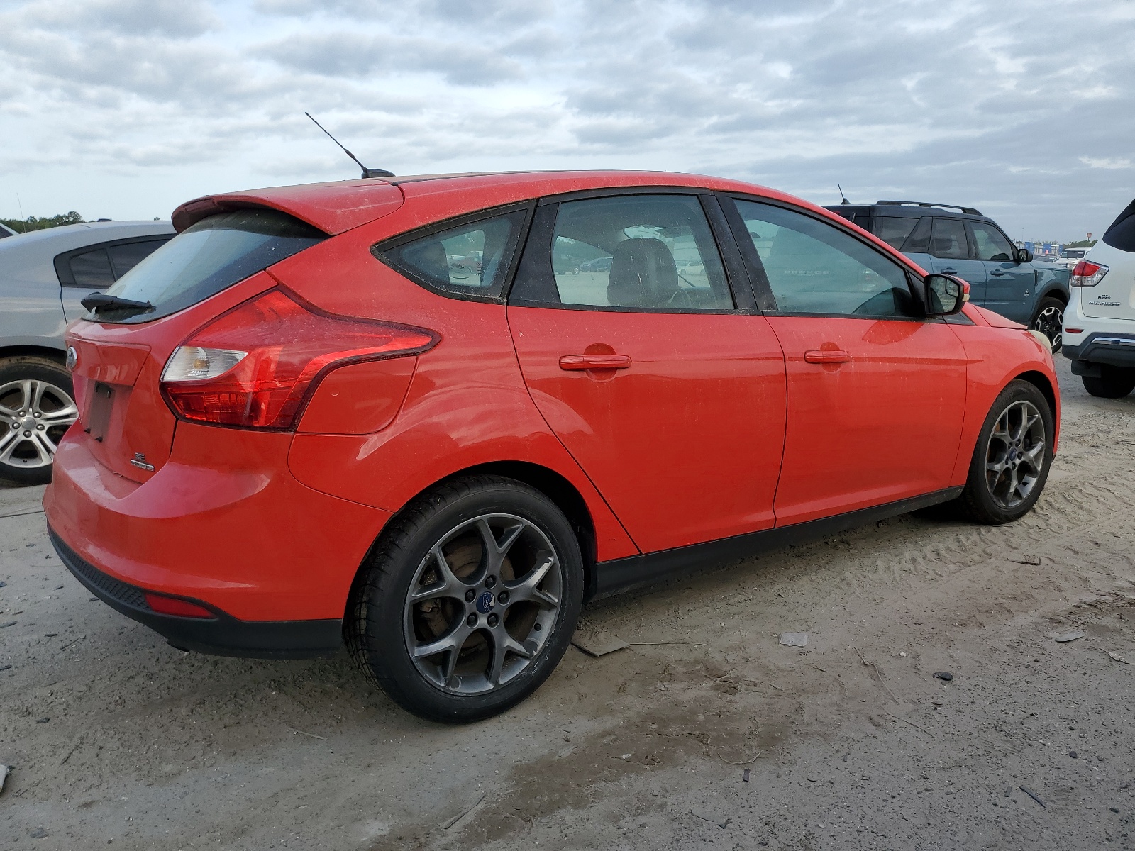 2014 Ford Focus Se vin: 1FADP3K20EL410452