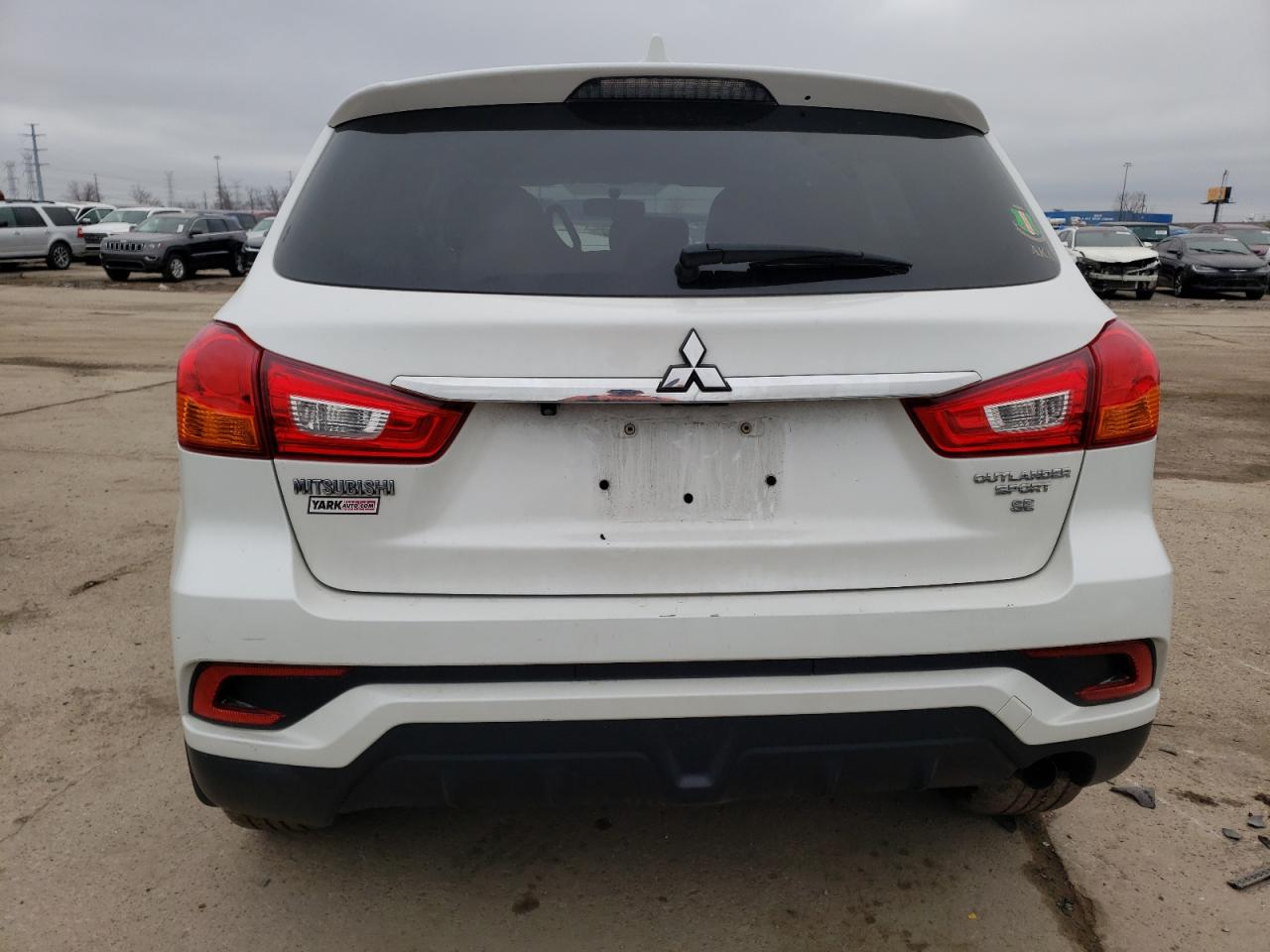 JA4AP3AW8JZ007855 2018 Mitsubishi Outlander Sport Es