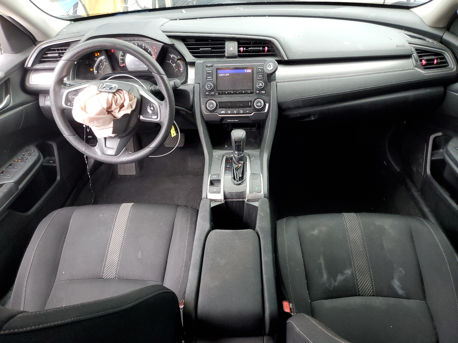 2HGFC2F5XJH584051 2018 Honda Civic Lx