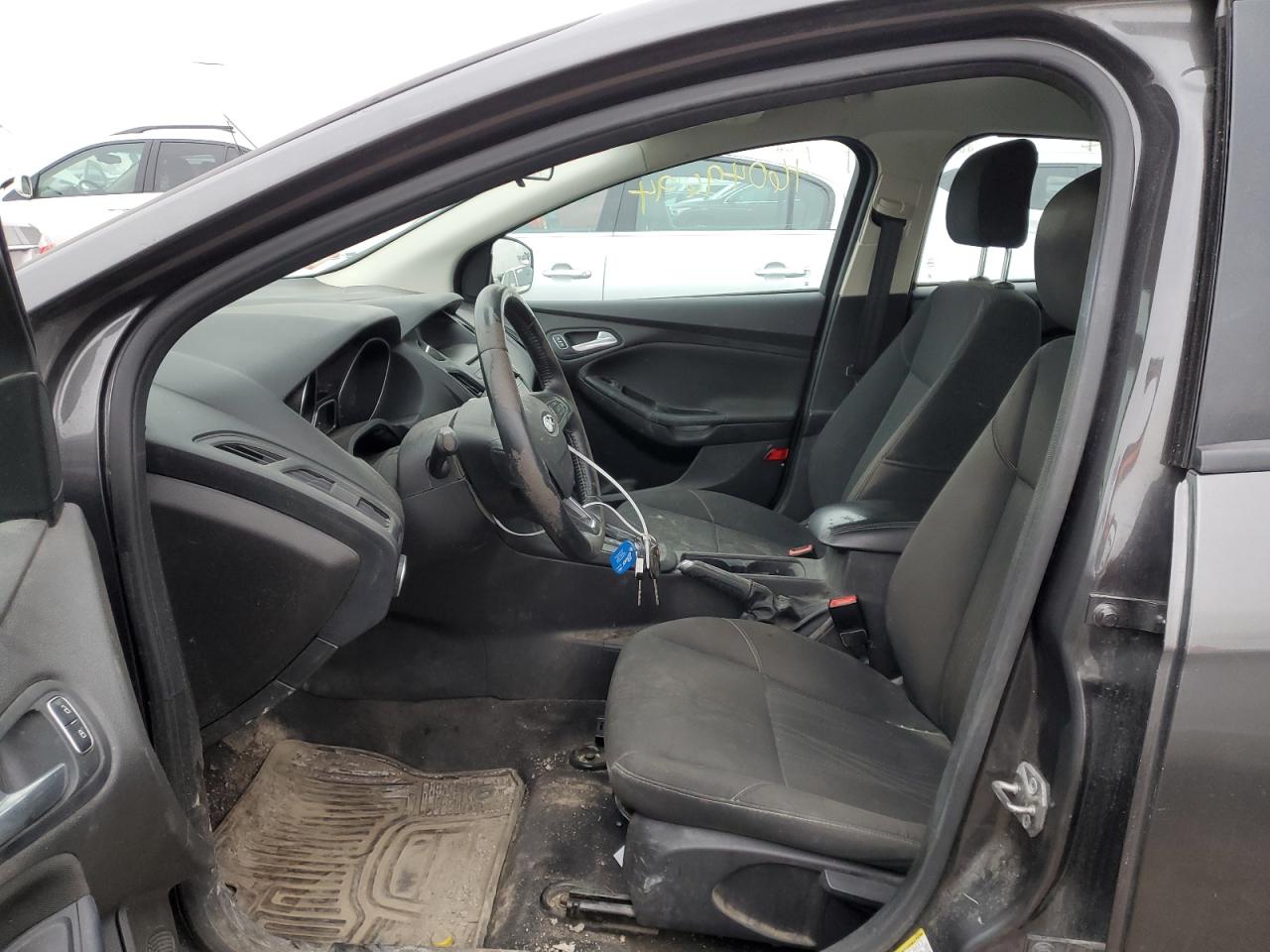 1FADP3F25GL243051 2016 Ford Focus Se