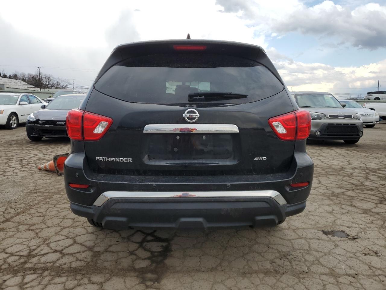 2020 Nissan Pathfinder S VIN: 5N1DR2AM9LC615102 Lot: 47832244