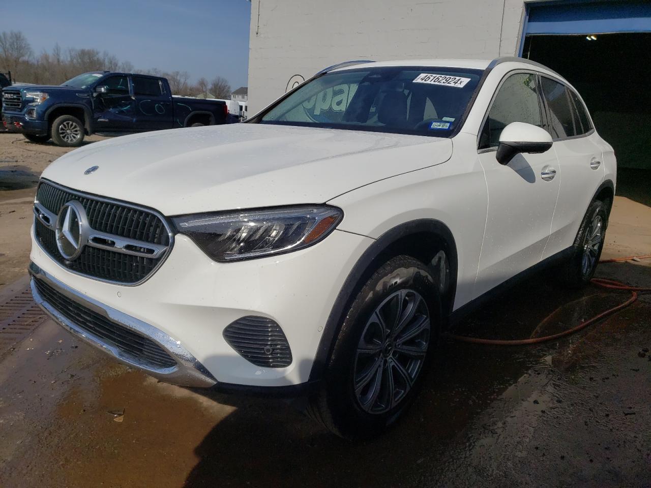 W1NKM4GBXRU043173 2024 Mercedes-Benz Glc 300