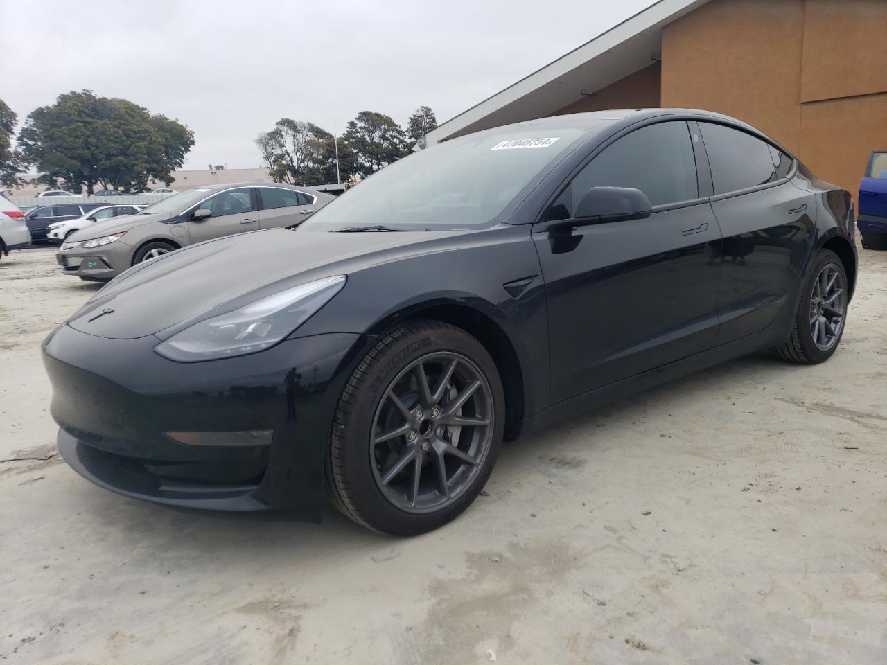 2023 Tesla Model 3 VIN: 5YJ3E1EA2PF610886 Lot: 47046754