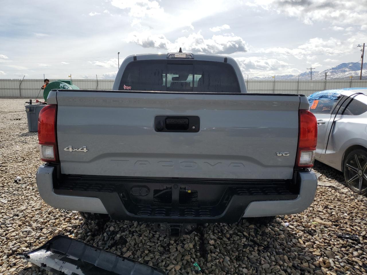 3TMCZ5AN4LM288424 2020 Toyota Tacoma Double Cab