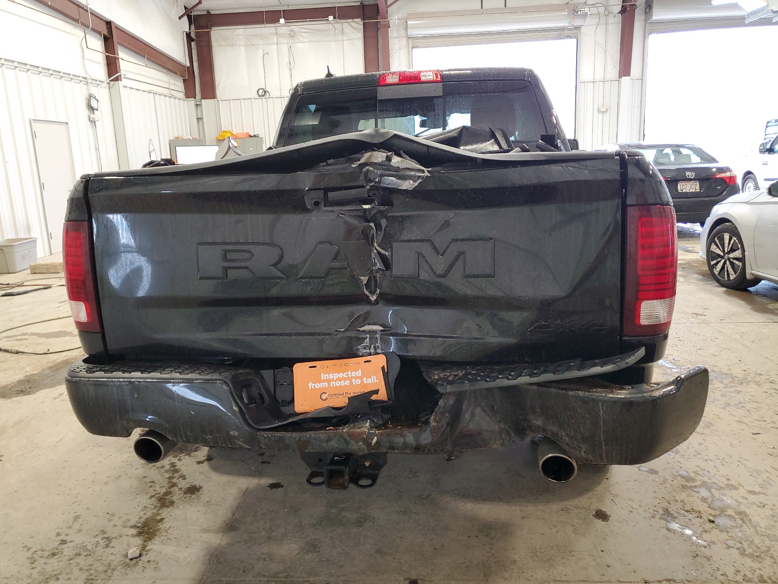 1C6RR7MT4JS241955 2018 Ram 1500 Sport