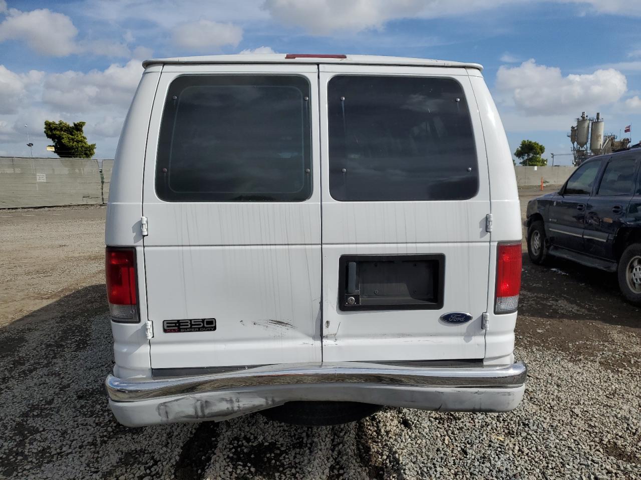 2003 Ford Econoline E350 Super Duty Wagon VIN: 1FBSS31L43HA01742 Lot: 48009694