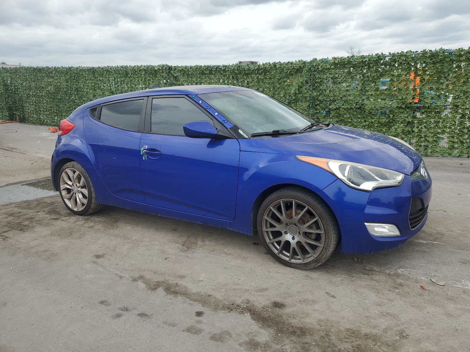 2013 Hyundai Veloster vin: KMHTC6AD1DU149410