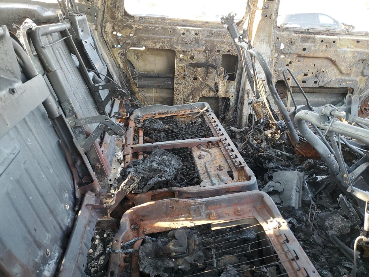 2003 Hummer H2 VIN: 5GRGN23U53H136090 Lot: 46944444