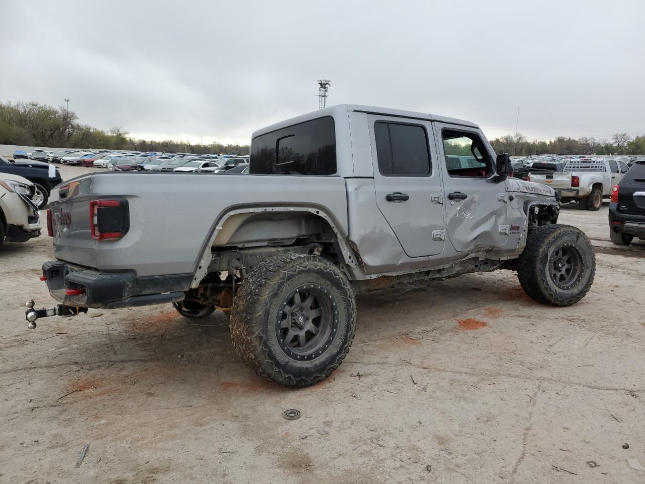 2020 Jeep Gladiator - Image 3