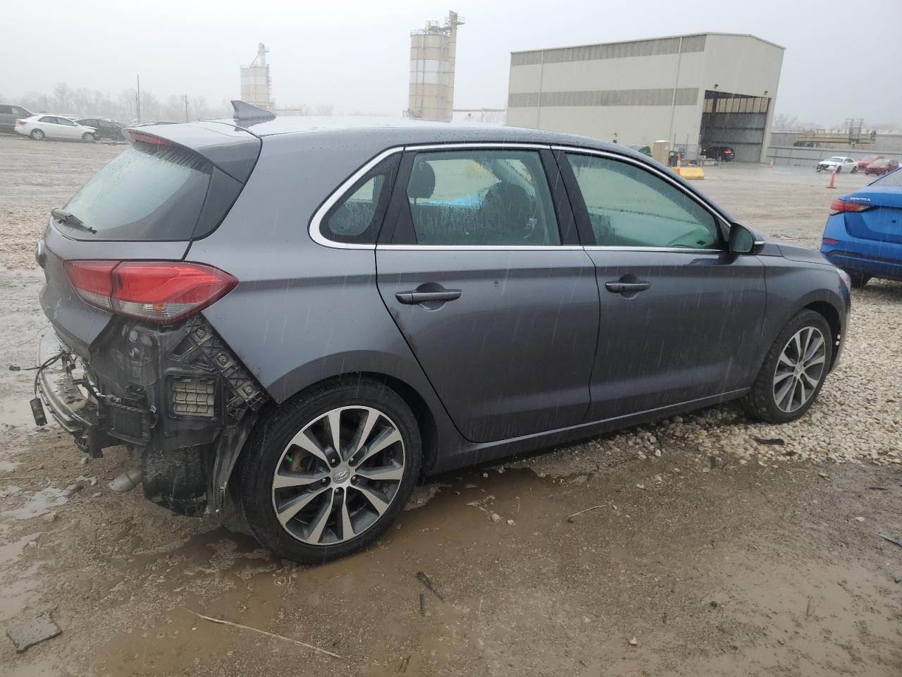 KMHH35LE5JU029336 2018 Hyundai Elantra Gt