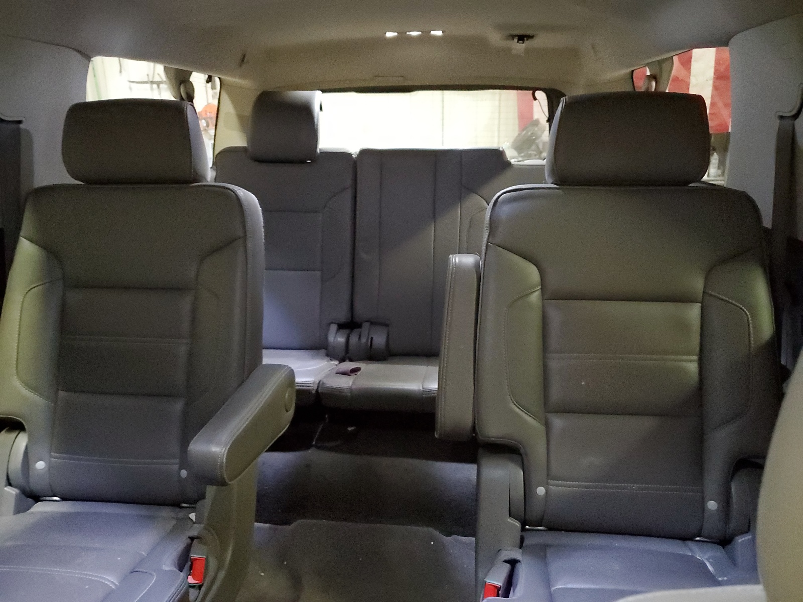 1GKS2HKJ1JR284019 2018 GMC Yukon Xl Denali