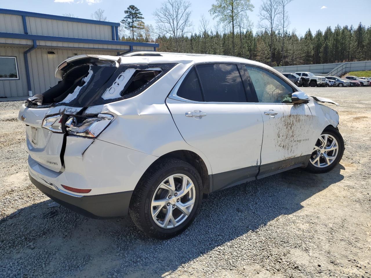 2020 Chevrolet Equinox - Image 3