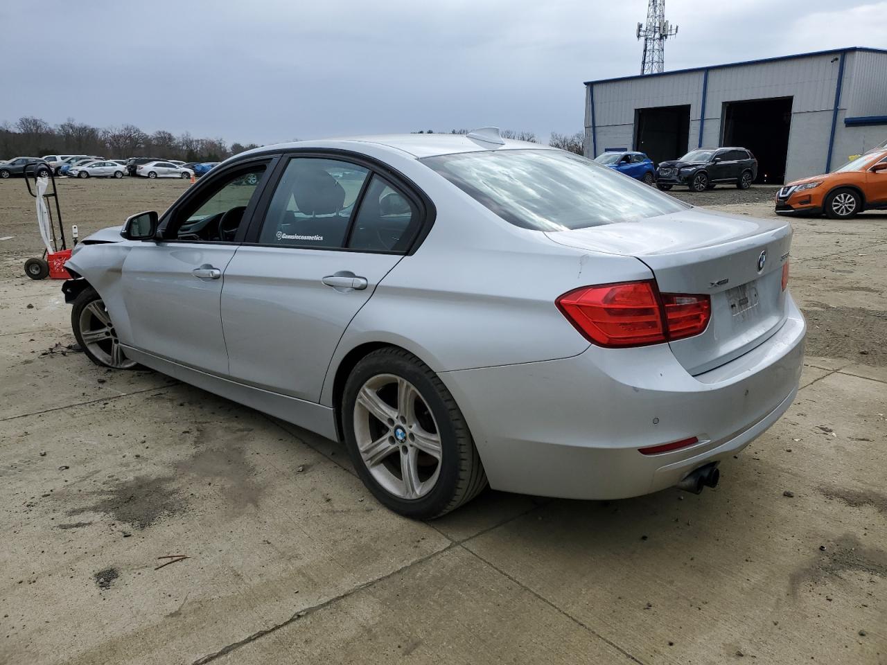 VIN WBA3B5C50DF590020 2013 BMW 3 SERIES no.2