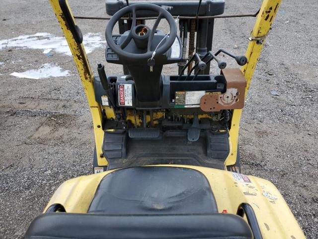  HYSTER FORKLIFT 2011 Желтый