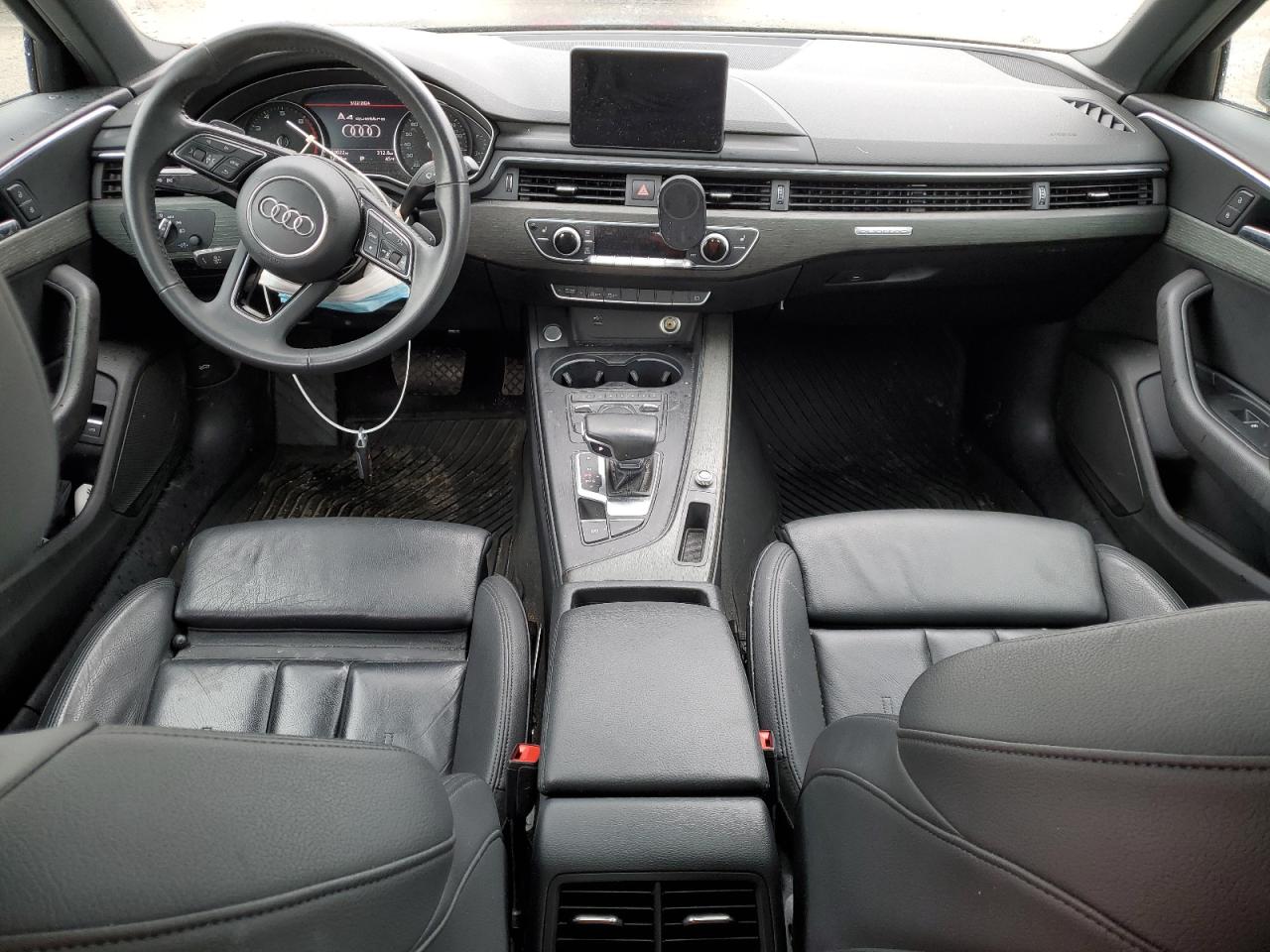 WAUDNAF45KA117053 2019 Audi A4 Premium