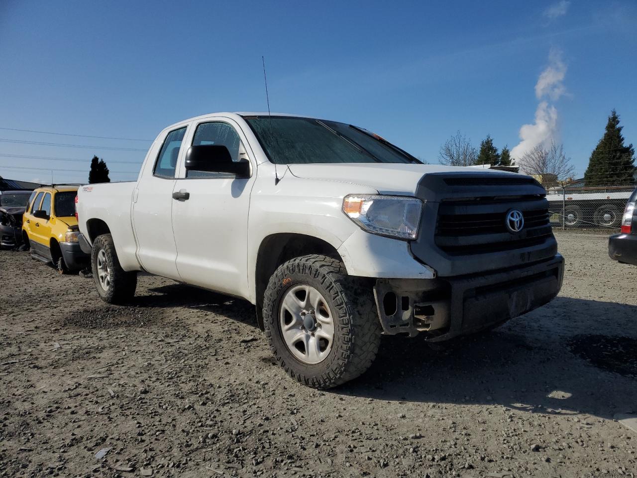 2016 Toyota Tundra Double Cab Sr/Sr5 VIN: 5TFUM5F17GX068557 Lot: 40228434