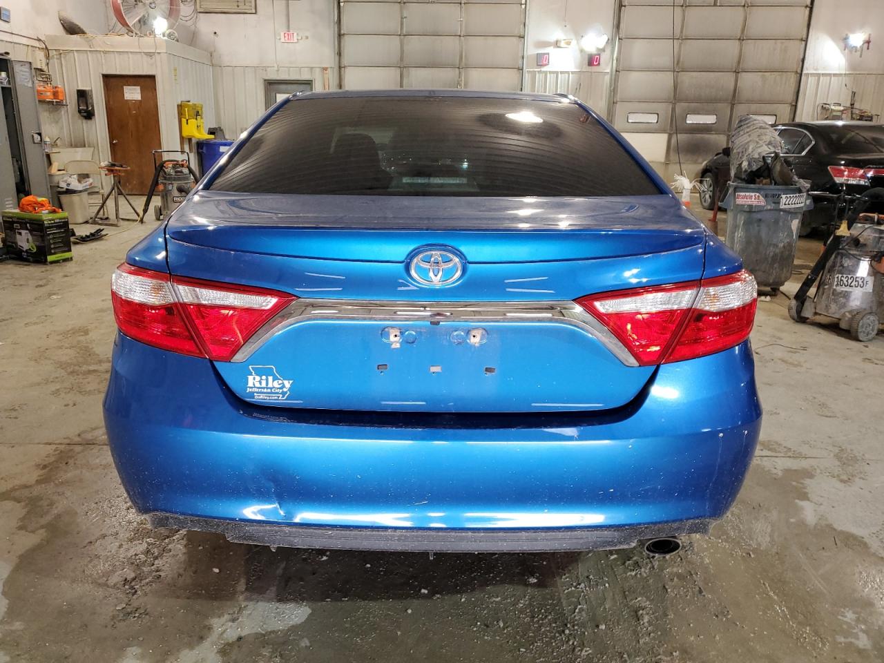 2017 Toyota Camry Le VIN: 4T1BF1FK0HU670606 Lot: 46464544