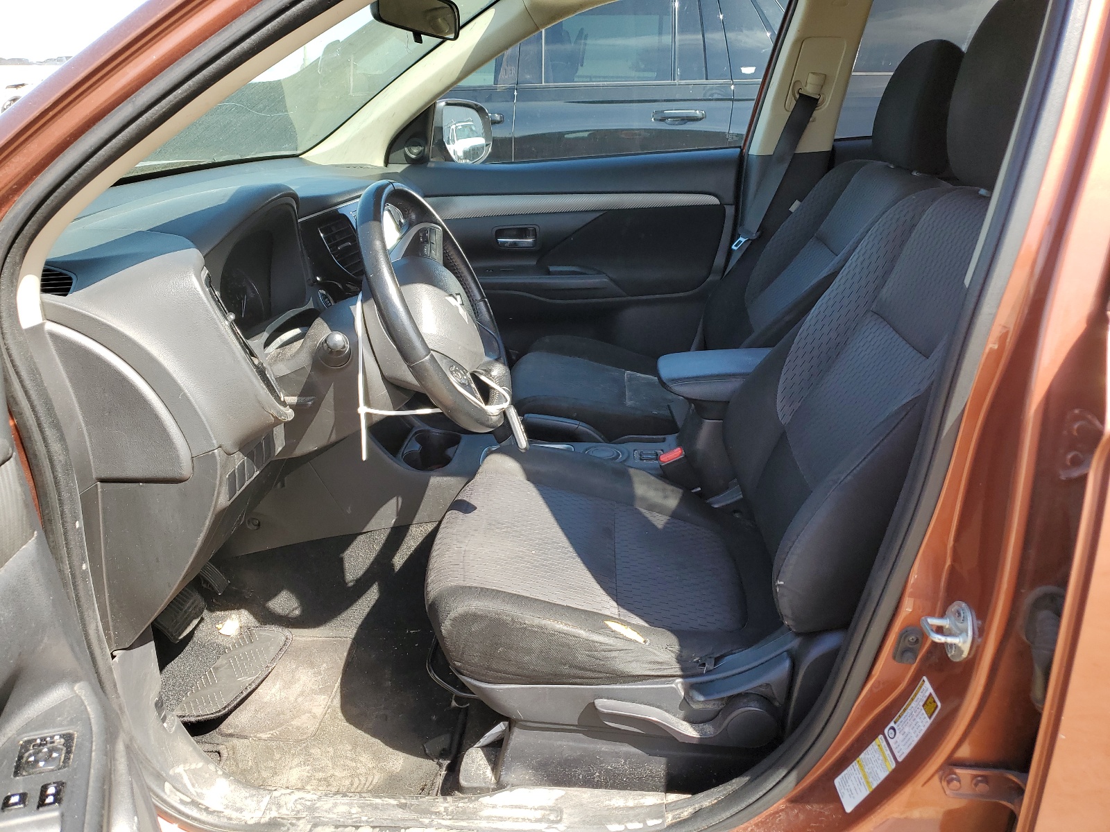 JA4AD3A36EZ004375 2019 Mitsubishi Outlander Se