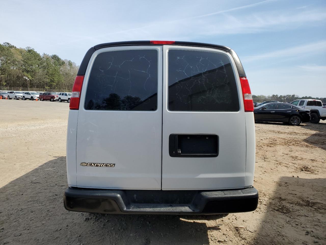 2020 Chevrolet Express G2500 VIN: 1GCWGAFGXL1245631 Lot: 51751874