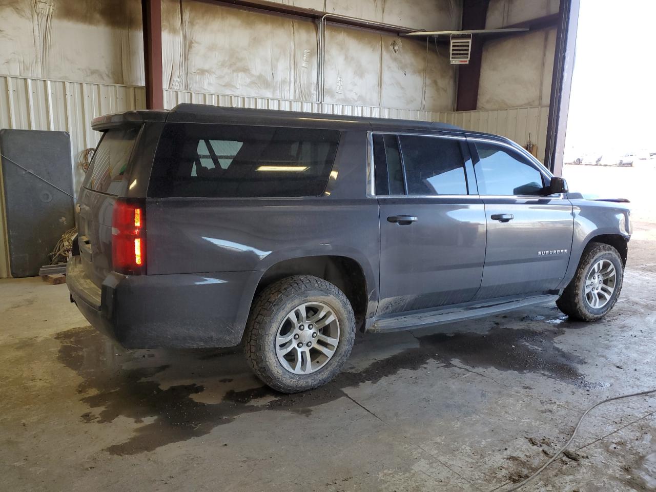 2017 Chevrolet Suburban K1500 Ls VIN: 1GNSKGECXHR359613 Lot: 46427594