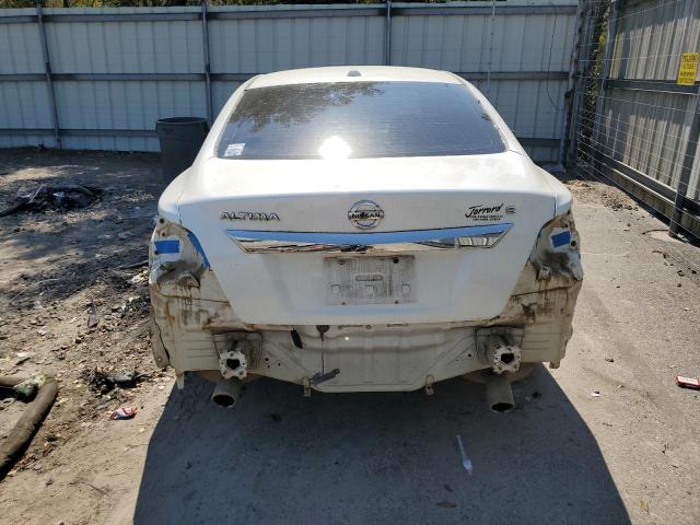 Седаны NISSAN ALTIMA 2015 Белый