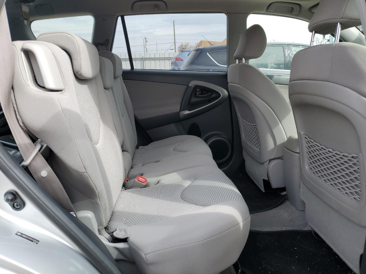 2007 Toyota Rav4 Limited VIN: JTMBD31V975102936 Lot: 47794904