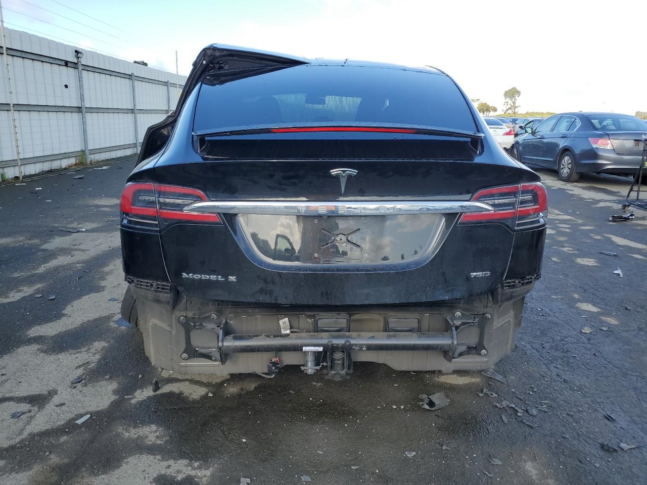 2018 Tesla Model X VIN: 5YJXCAE21JF127283 Lot: 47564134