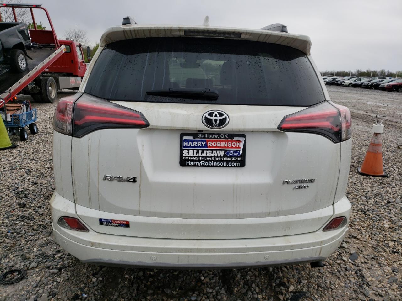 2T3DFREV6HW560279 2017 Toyota Rav4 Limited