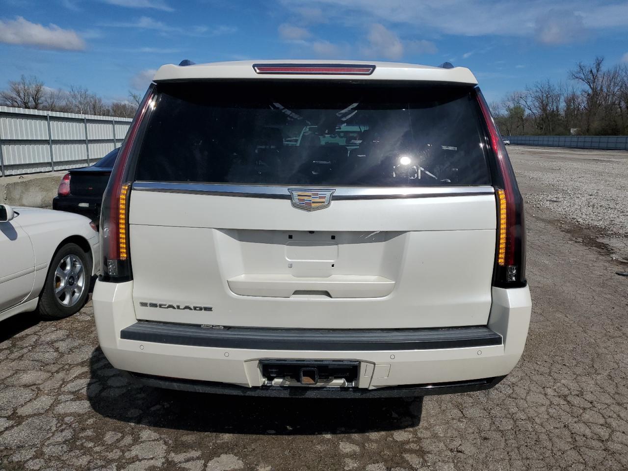 2015 Cadillac Escalade Premium VIN: 1GYS4NKJ4FR537887 Lot: 46776434