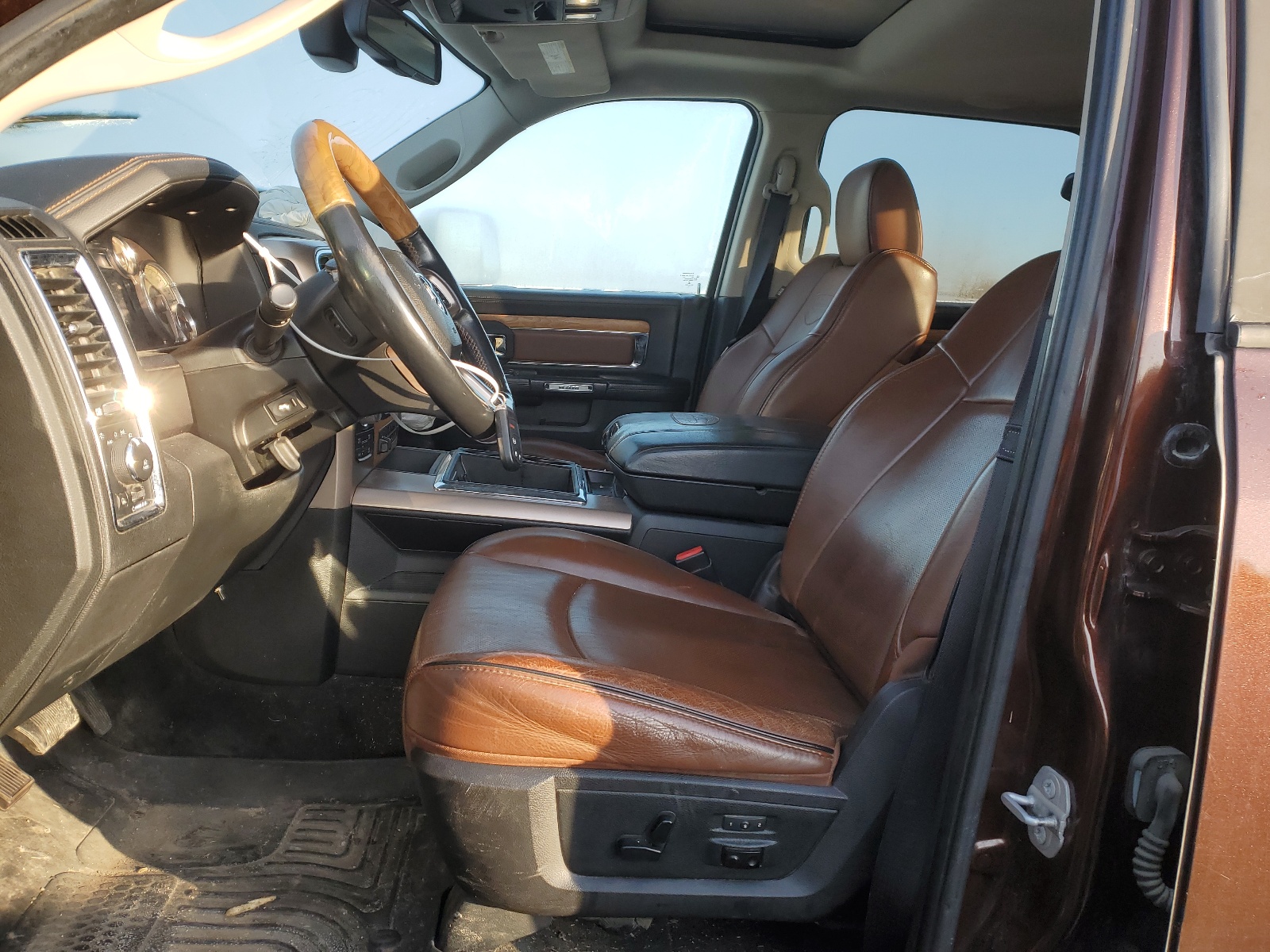 1C6RR7WM1FS711260 2015 Ram 1500 Longhorn