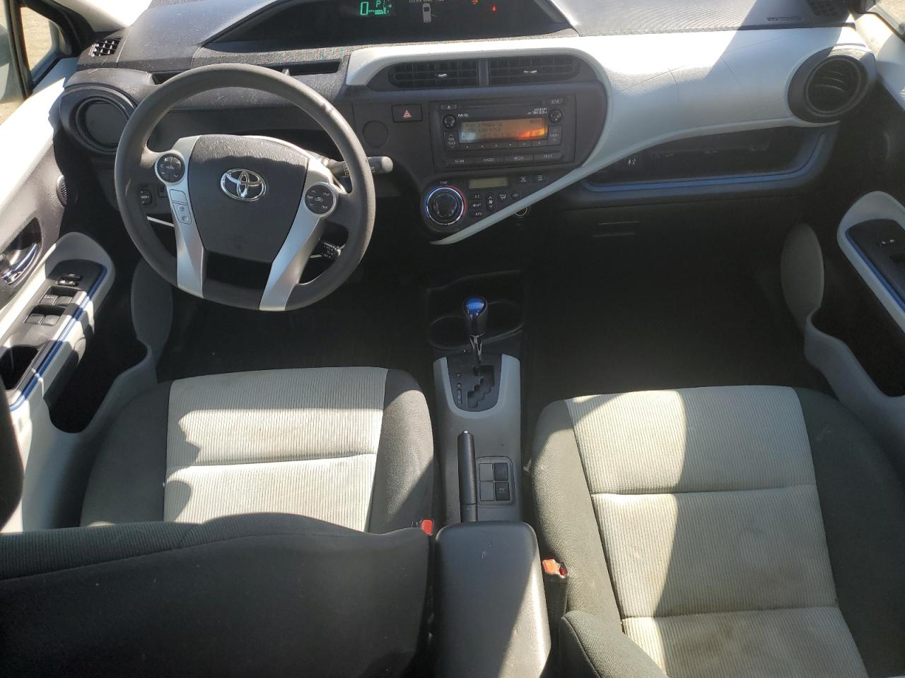 JTDKDTB32C1022862 2012 Toyota Prius C