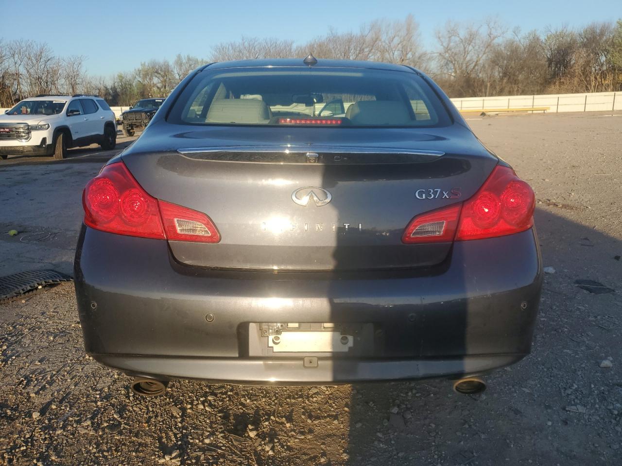 JN1CV6AR0BM412917 2011 Infiniti G37