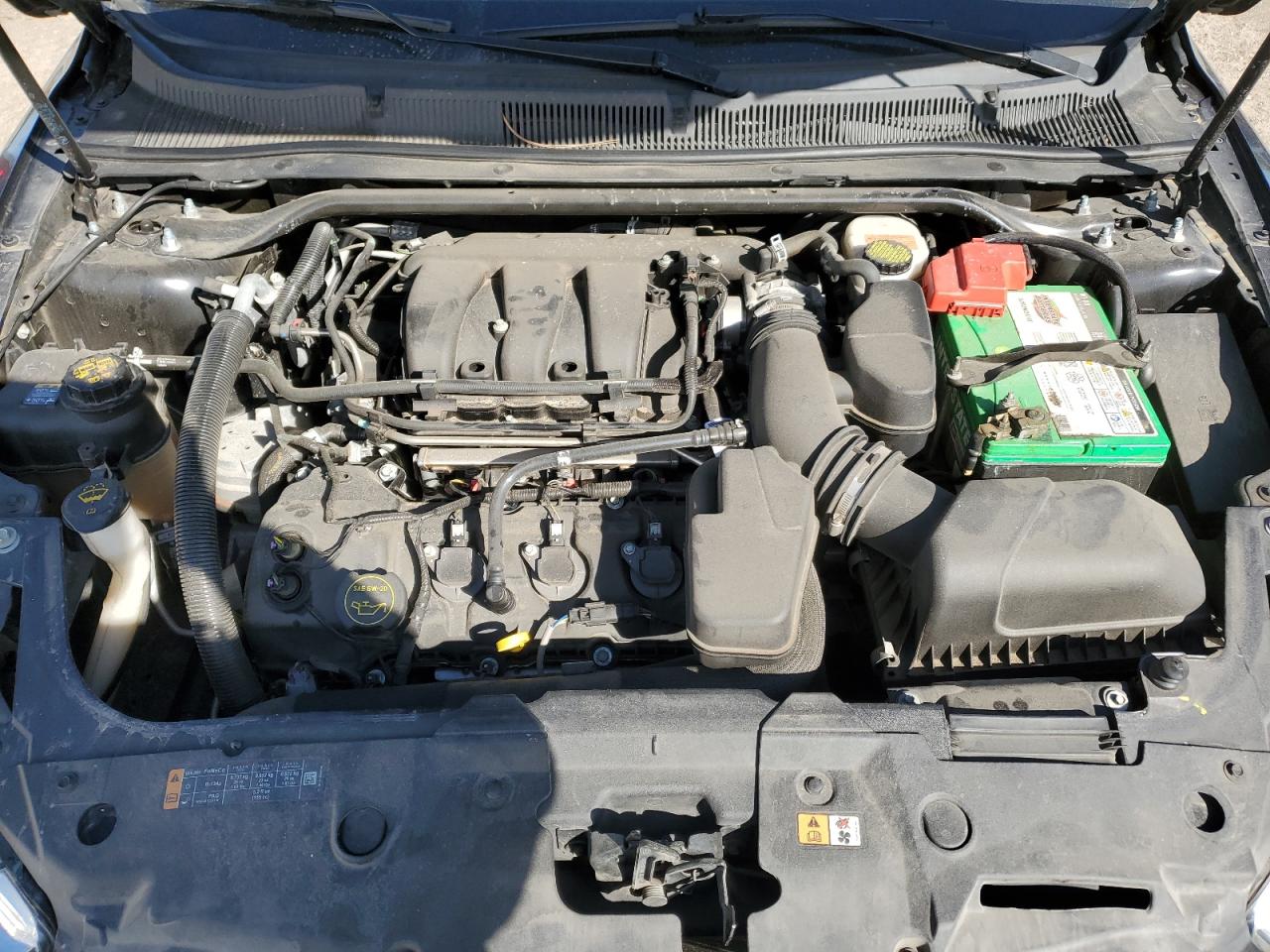 2019 Ford Taurus - Image 11