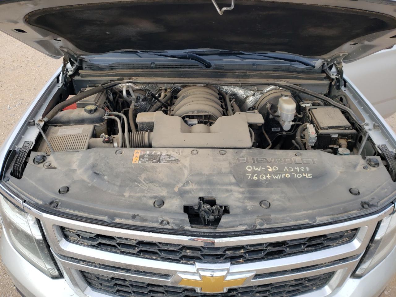 1GNSKHKC8HR243708 2017 Chevrolet Suburban K1500 Lt