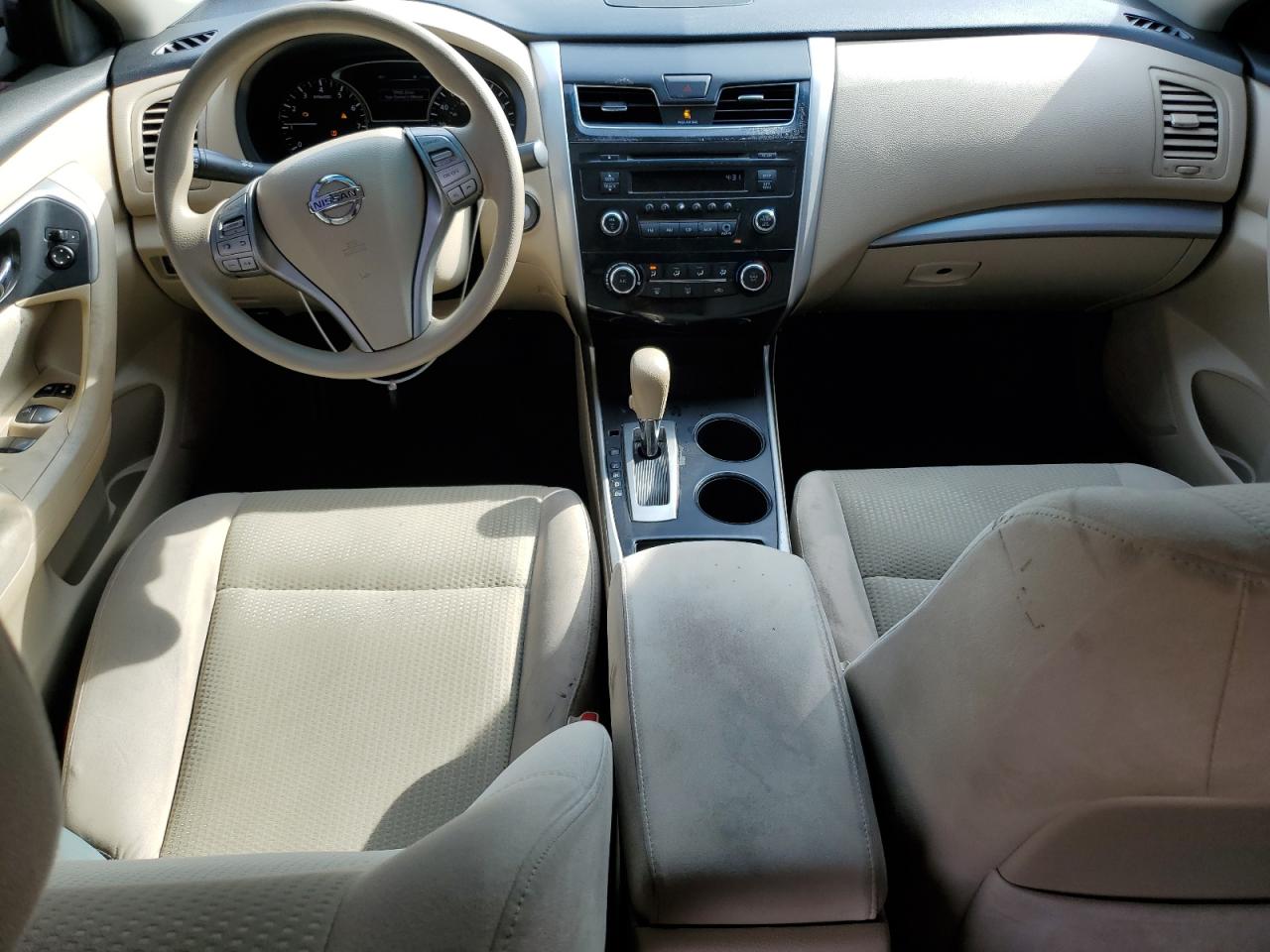 2015 Nissan Altima - Image 8