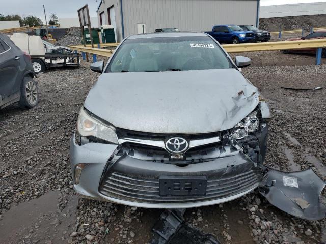  TOYOTA CAMRY 2015 Серебристый
