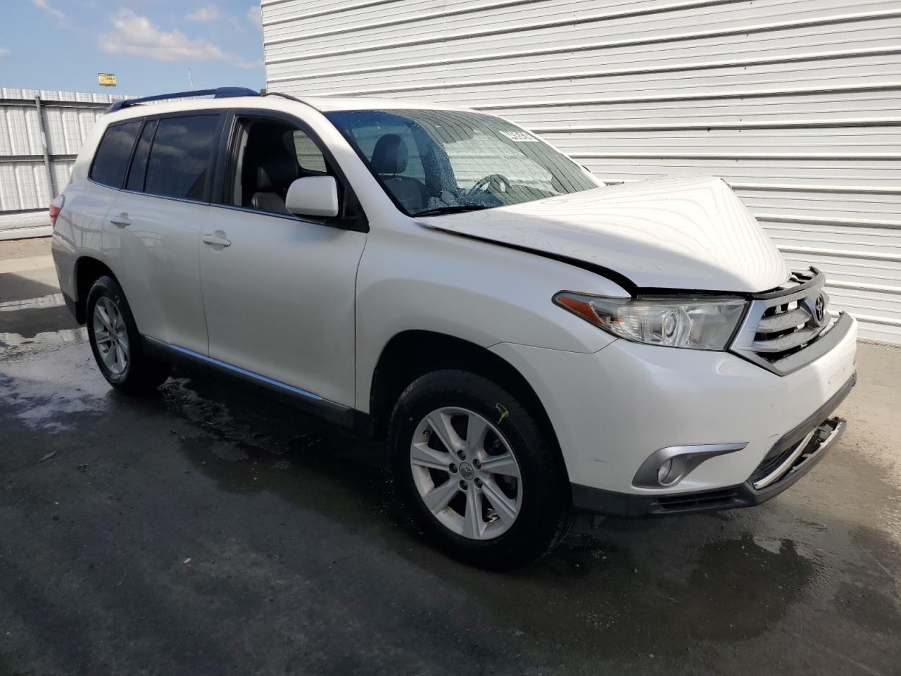 2013 Toyota Highlander - Image 4