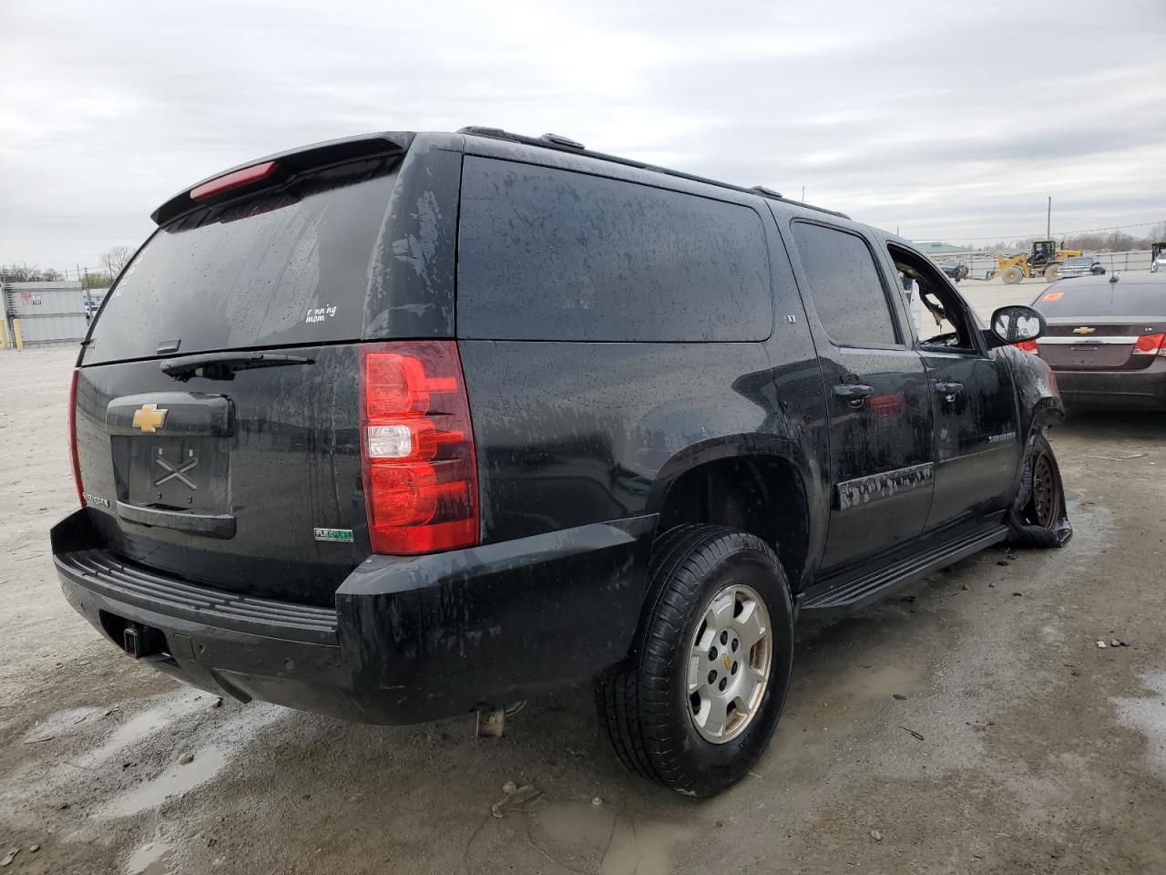 2012 Chevrolet Suburban - Image 3