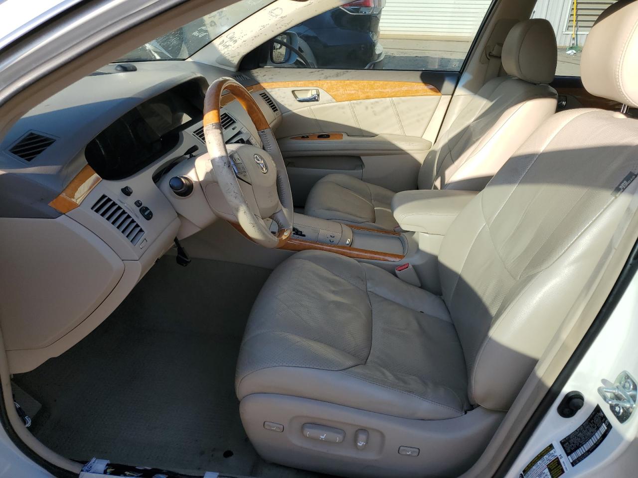 2007 Toyota Avalon - Image 7