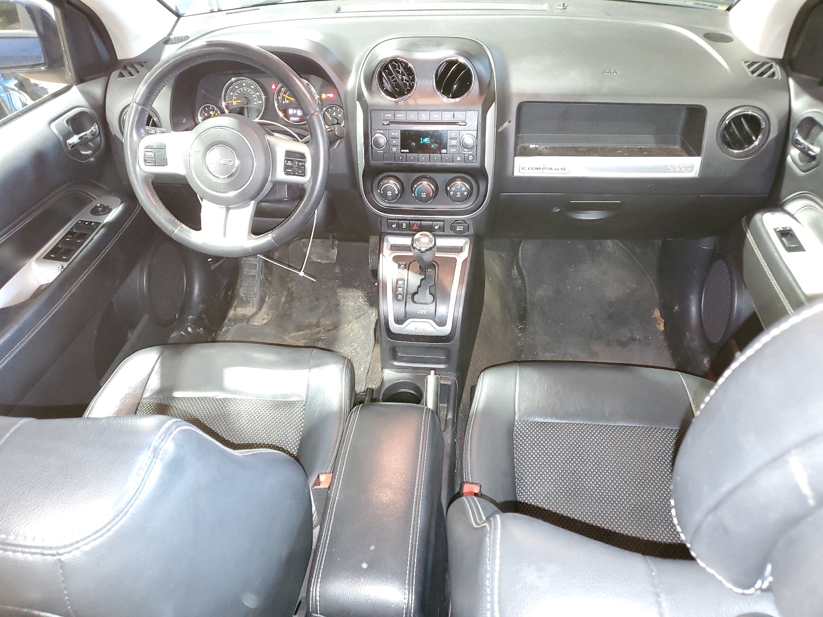 1C4NJDEB9GD587855 2016 Jeep Compass Latitude