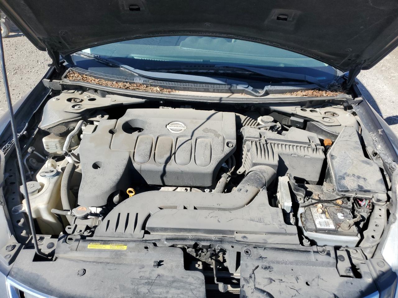 2011 Nissan Altima - Image 11