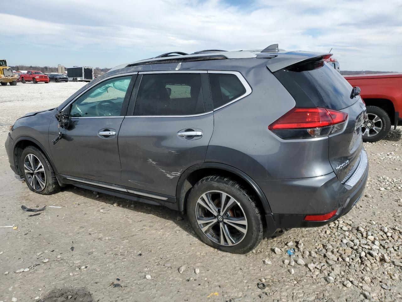 2017 Nissan Rogue Sv VIN: 5N1AT2MV5HC883256 Lot: 44612094