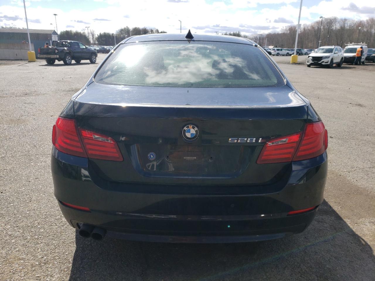 2012 BMW 528 Xi VIN: WBAXH5C56CDW08692 Lot: 47694534