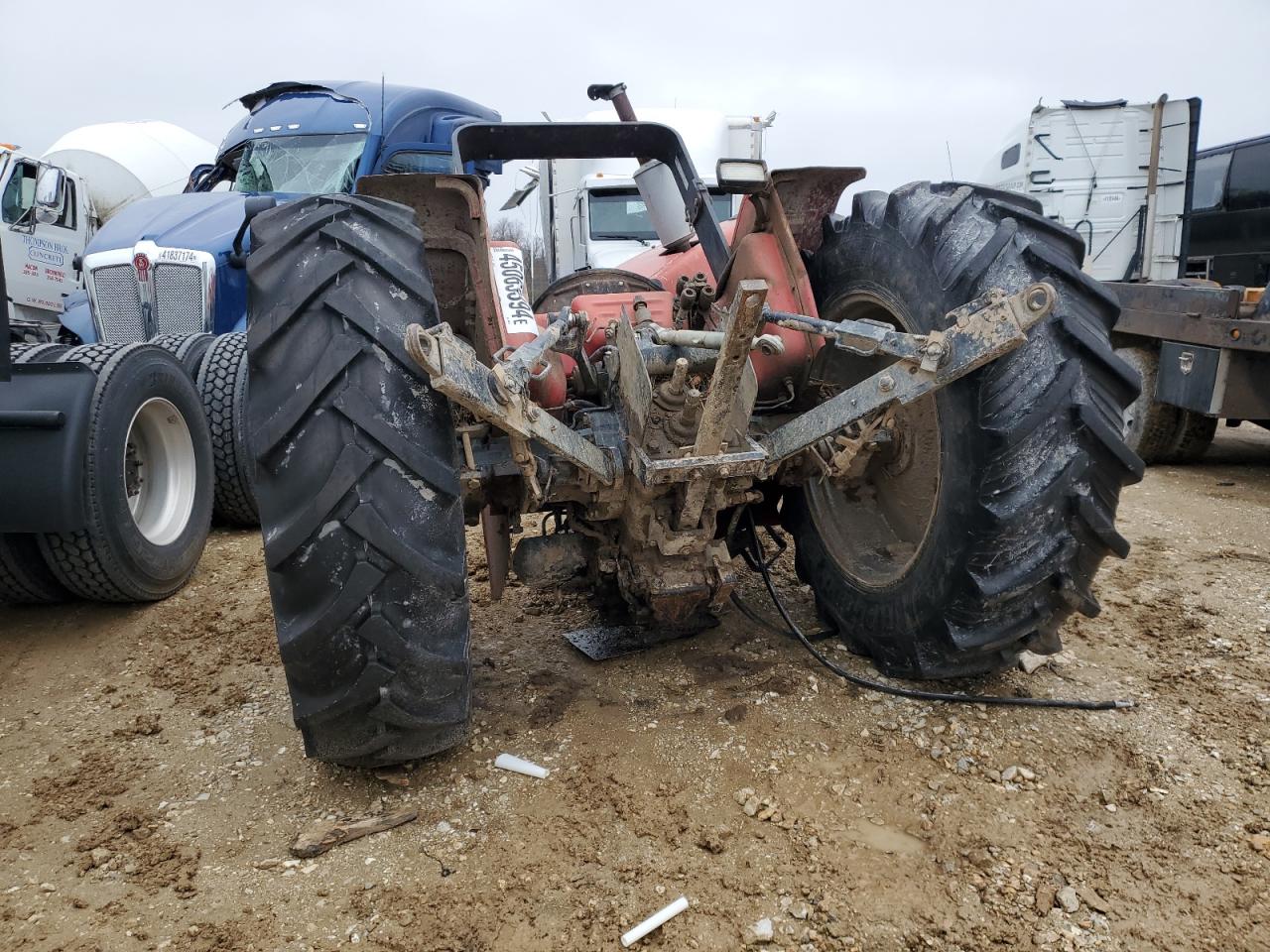 1998 International Tractor VIN: C080ANJJE1000391 Lot: 45063394