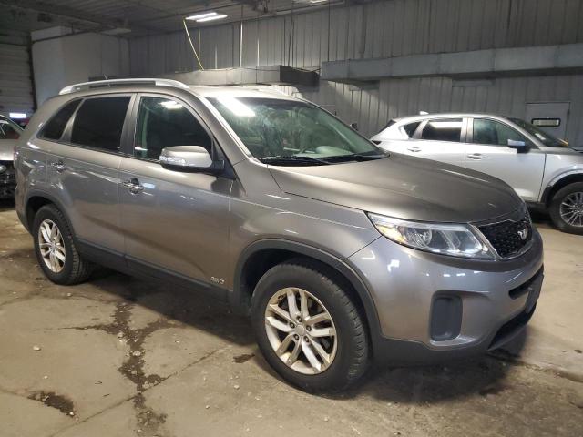  KIA SORENTO 2015 Серый