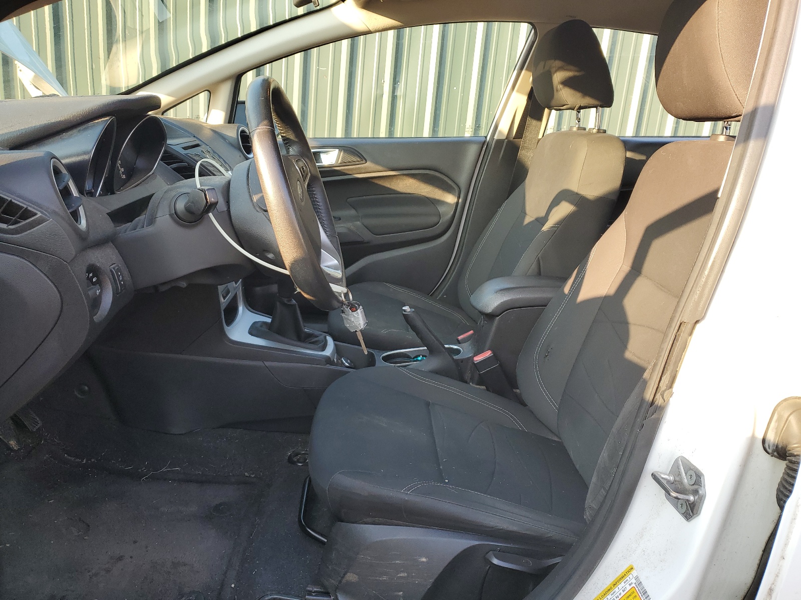 3FADP4BE6FM210689 2015 Ford Fiesta Se